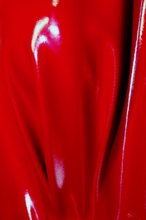 LACQUER RED